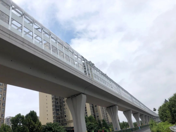 重慶軌道交通5號線江跳段聲屏障.png